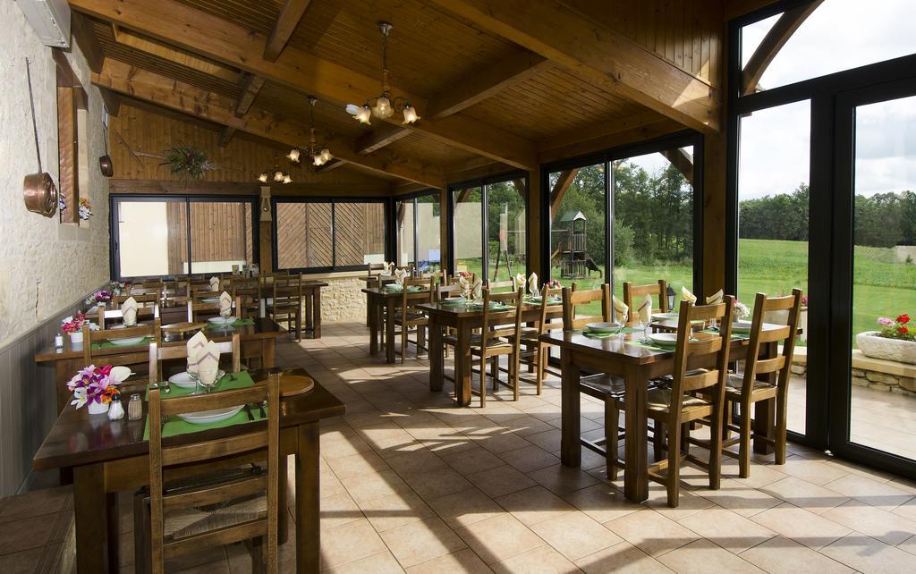 Hotel La Table Du Chaffour Saint-Geniès-Bellevue Exteriér fotografie