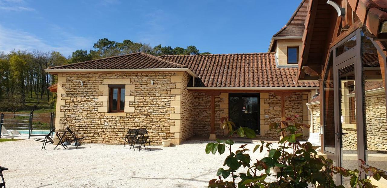 Hotel La Table Du Chaffour Saint-Geniès-Bellevue Exteriér fotografie
